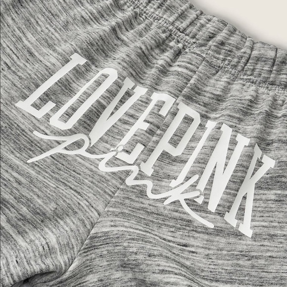 XXL NEW VICTORIA’S SECRET PINK CURVED HEM SWEAT SHORTS - Picture 3 of 6